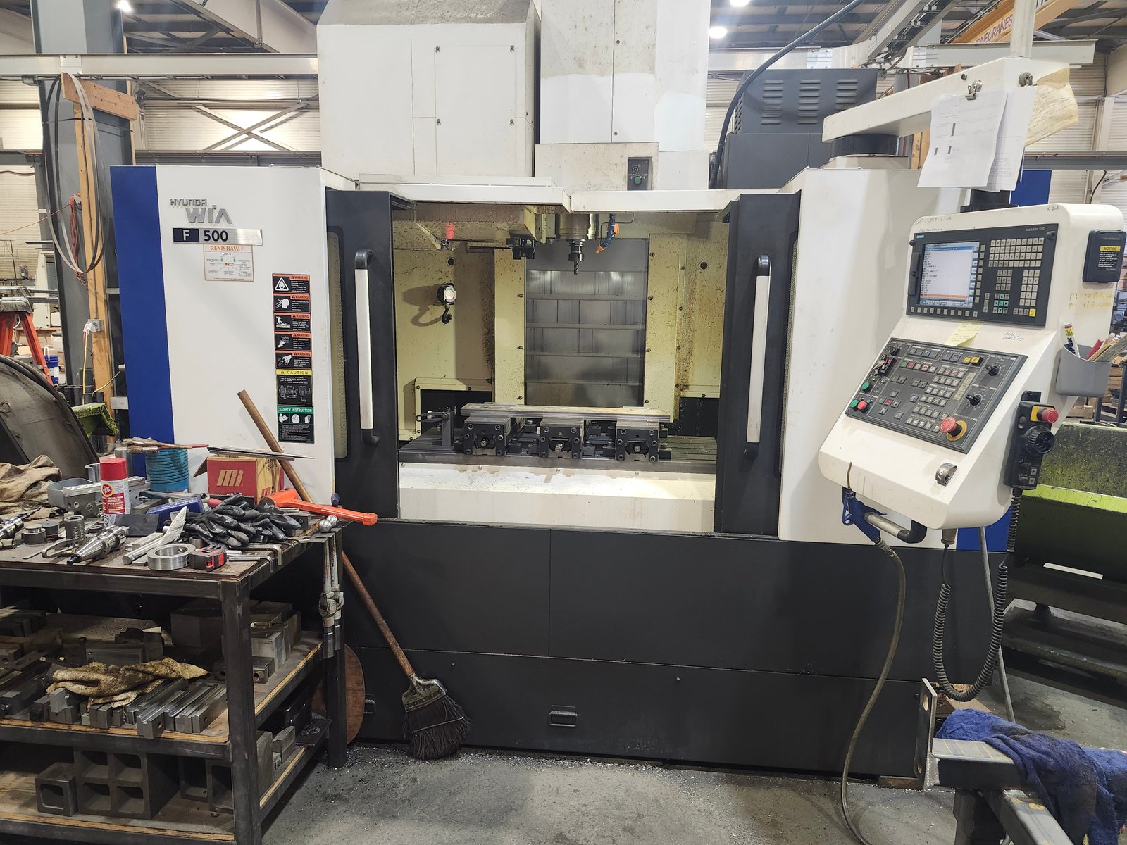 Front view of 2012 Hyundai WIA F500 vertical machining center.